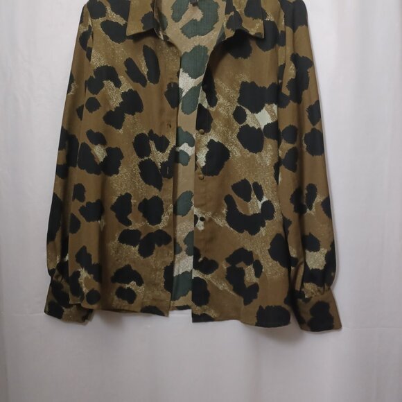 VERO MODA WOMEN'S ANIMAL PRINT LONG SLEEVE BUTTON UP BLOUSE - Picture 9 of 11